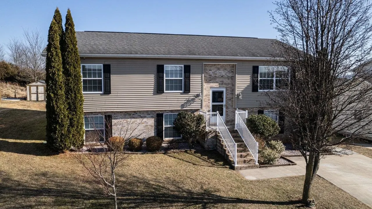 130 Clara Ct, Harrisonburg