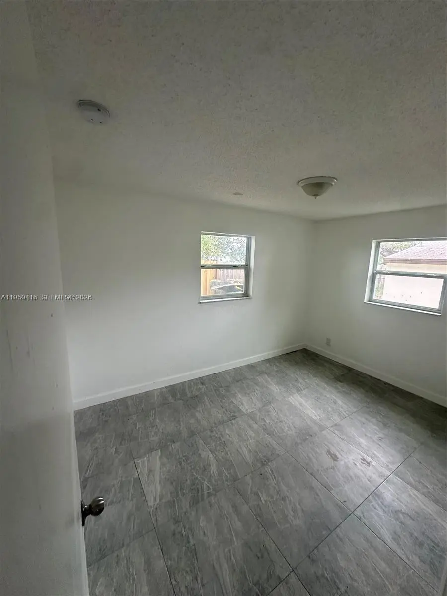 Photo of Listing #A11950416