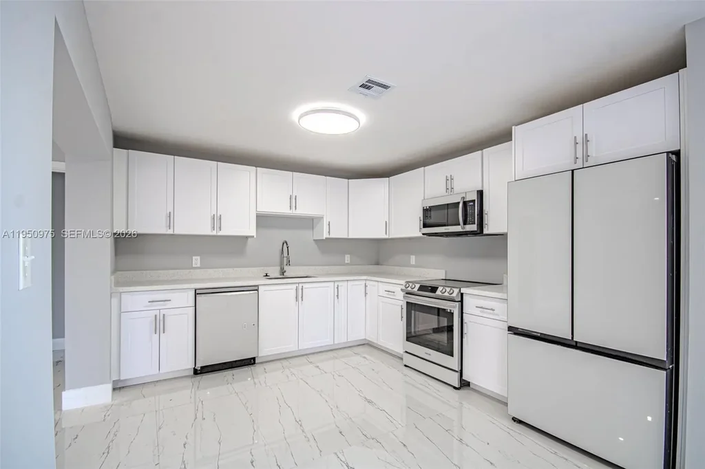 3313 Nw 36th Ter, Lauderdale Lakes