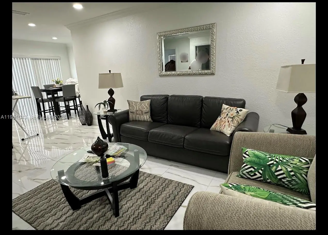 Photo of Listing #A11951043