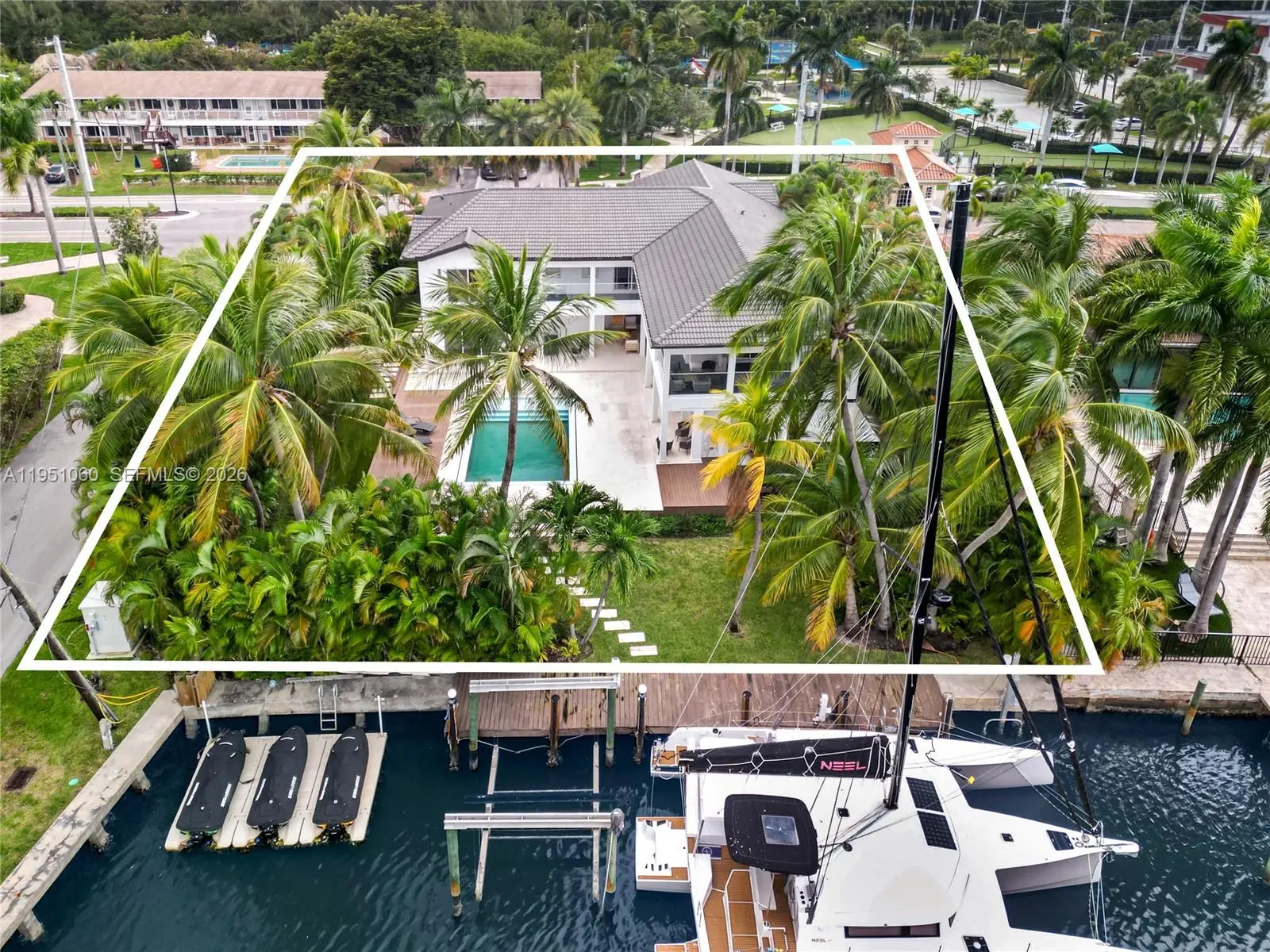 Photo of Listing #A11951060