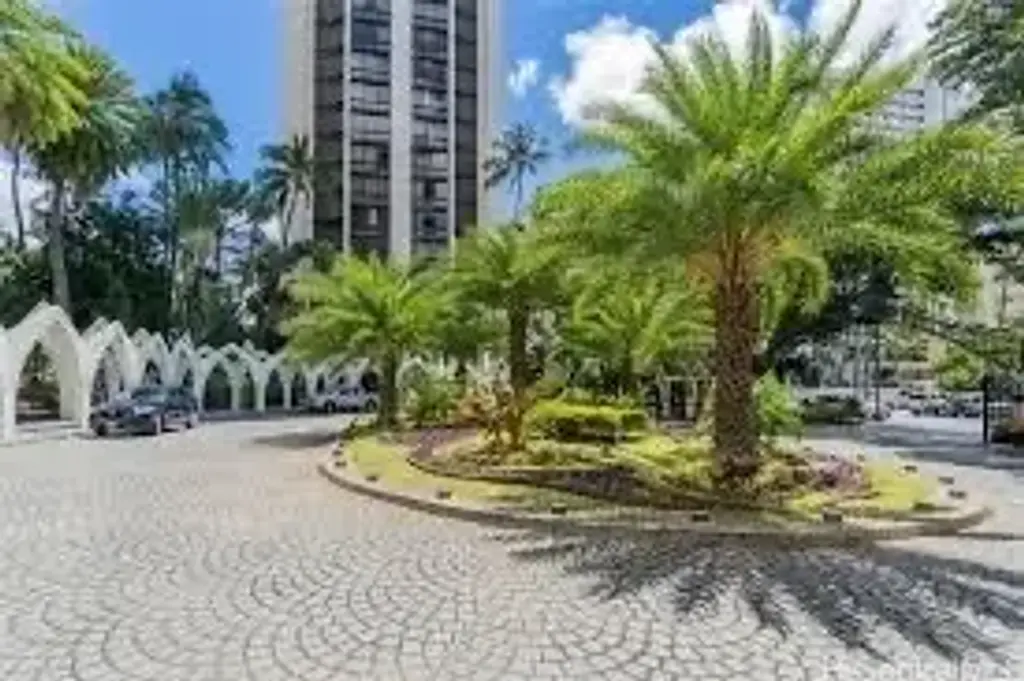 (unit #ii1811) 300 Wai Nani Way, Honolulu