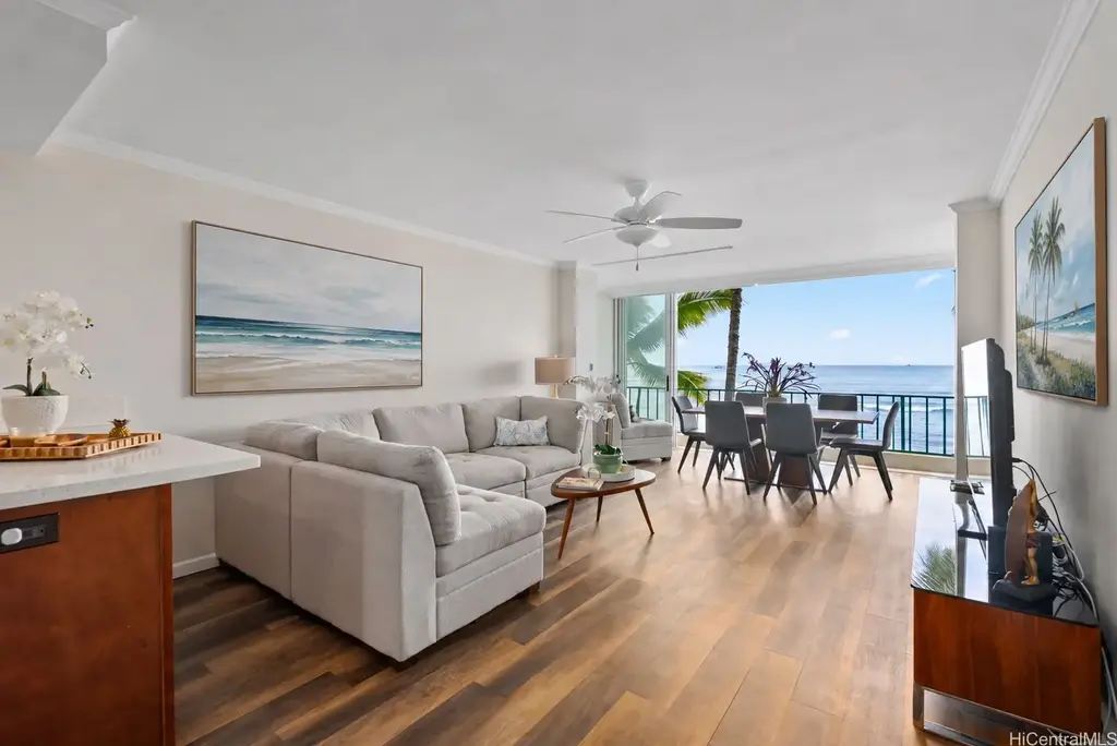 (unit #202) 2999 Kalakaua Avenue, Honolulu