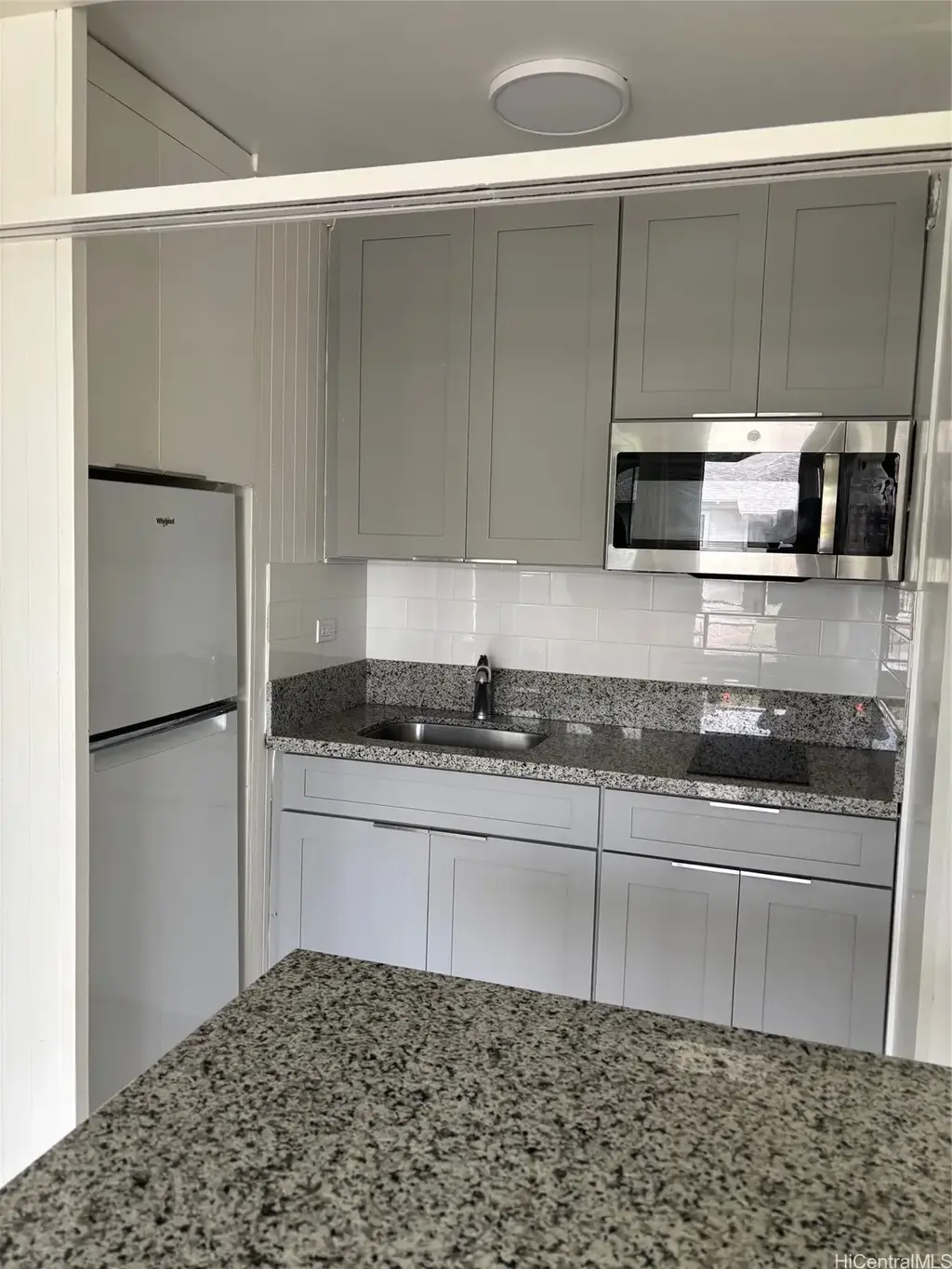 1624 Liholiho Street # 8, Honolulu