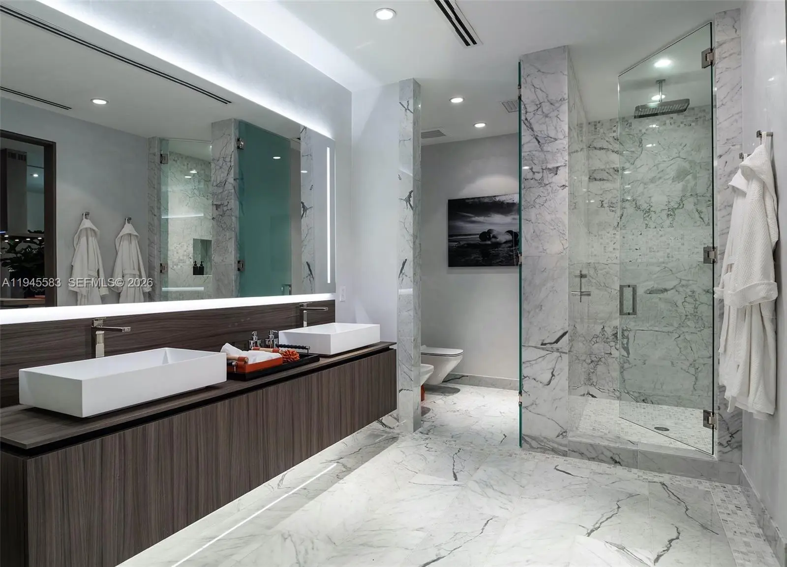 Photo of Listing #A11945583