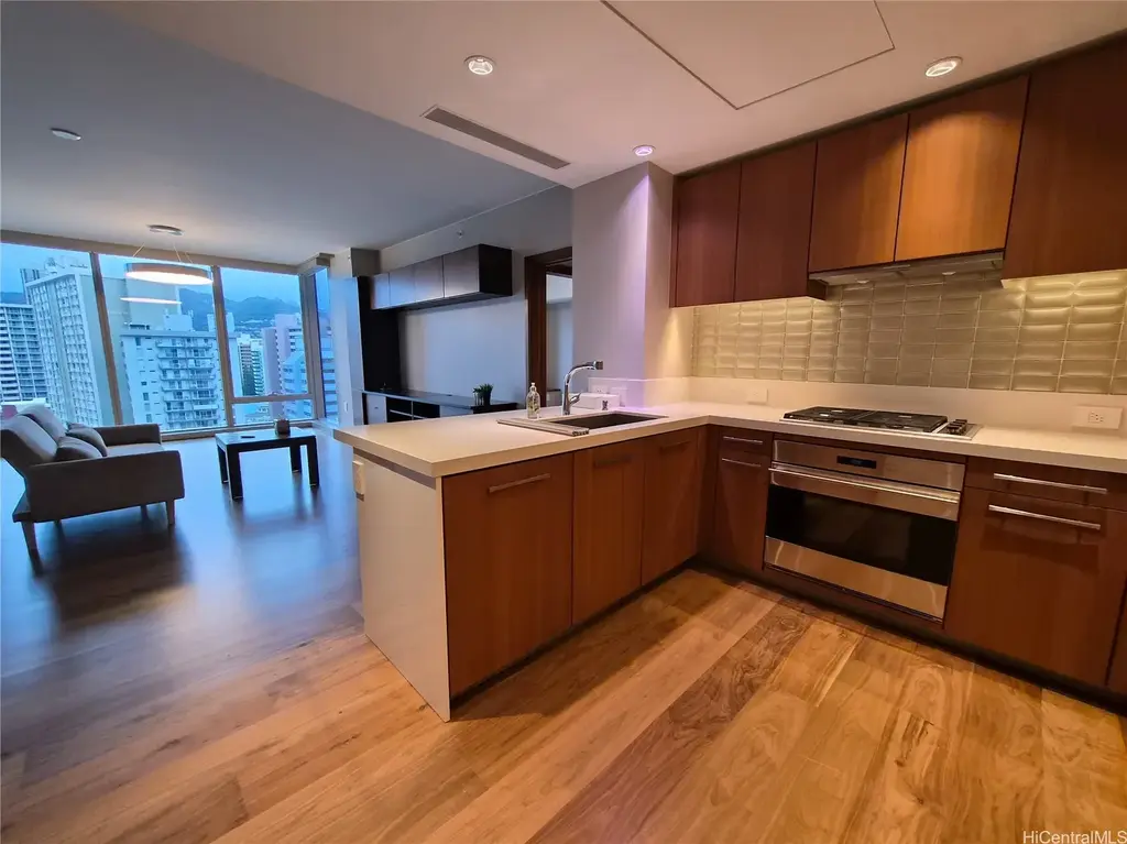 1555 Kapiolani Boulevard # 1112, Honolulu
