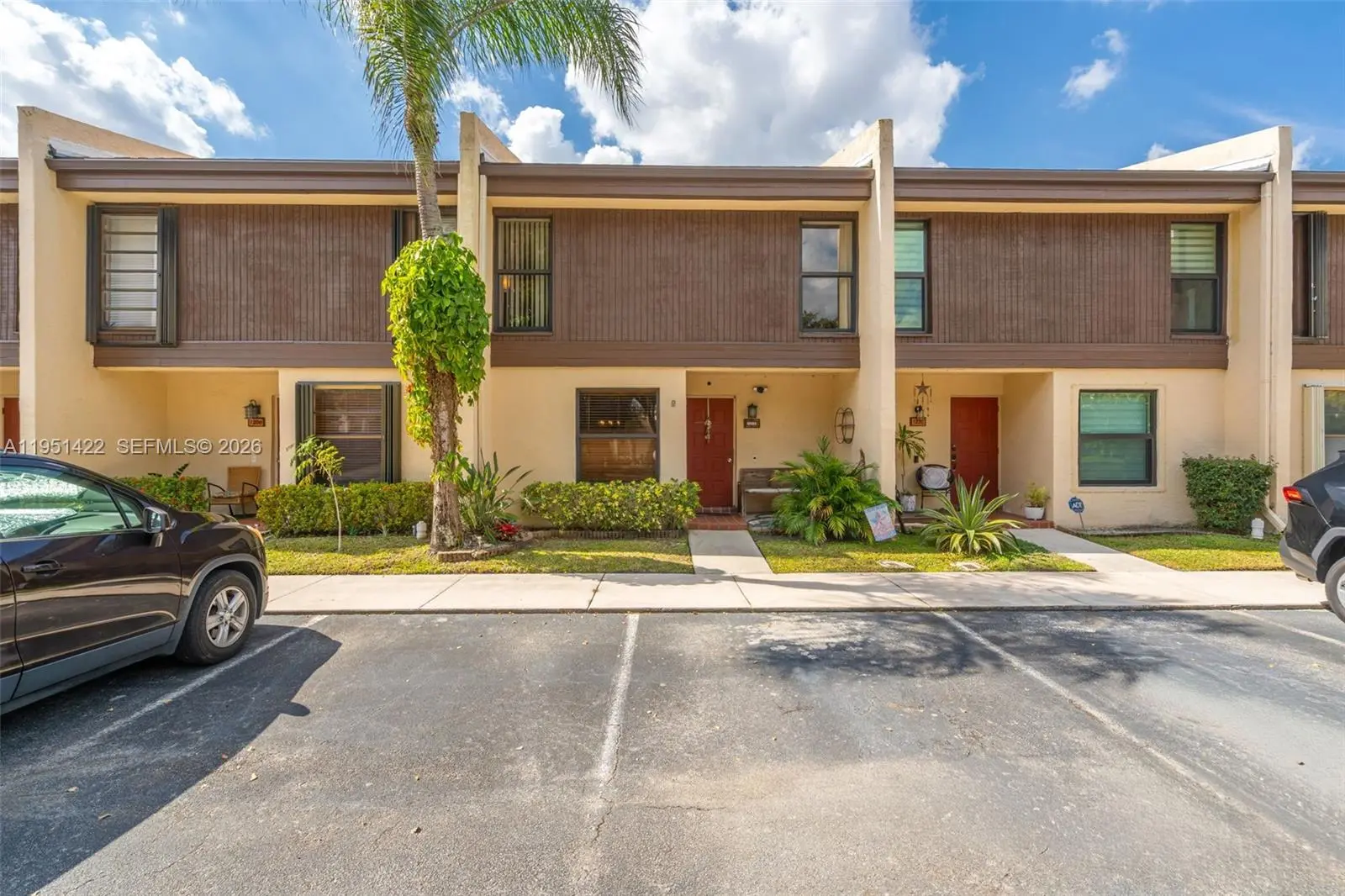 Photo of Listing #A11951422