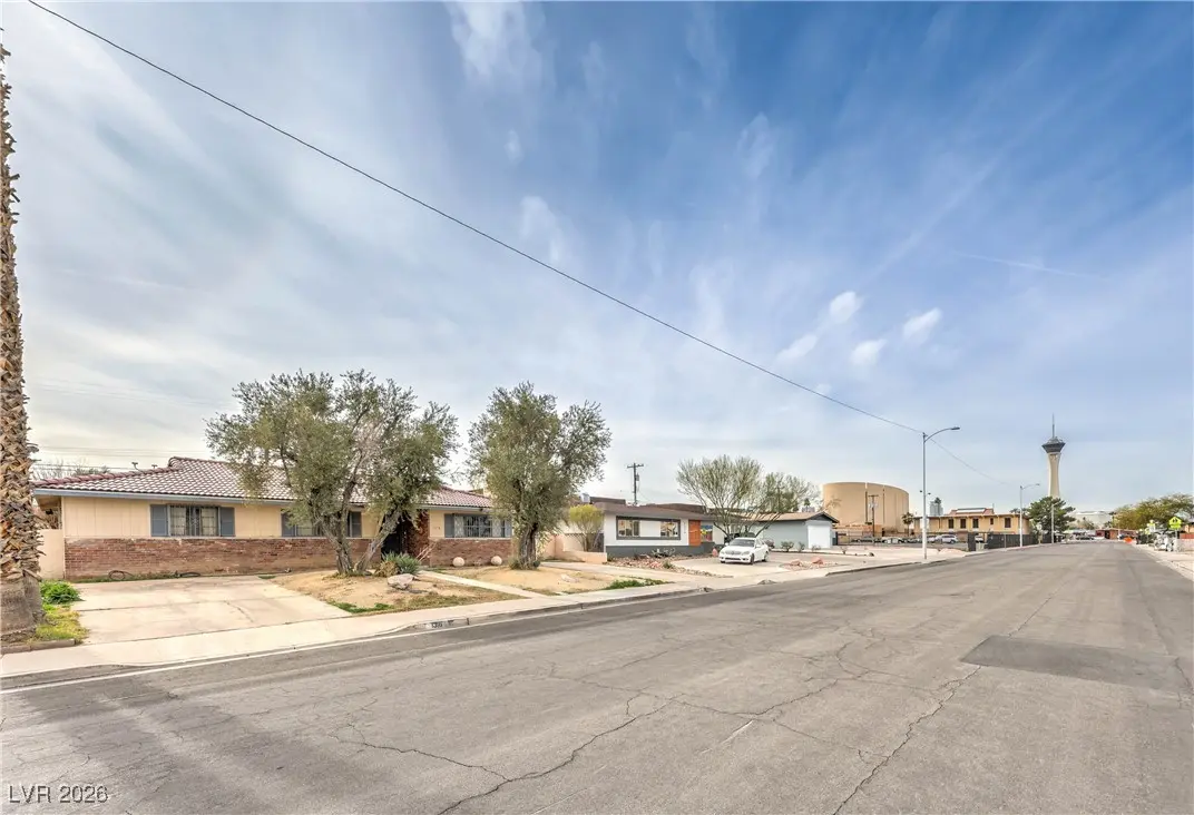 Photo of Listing #2750359