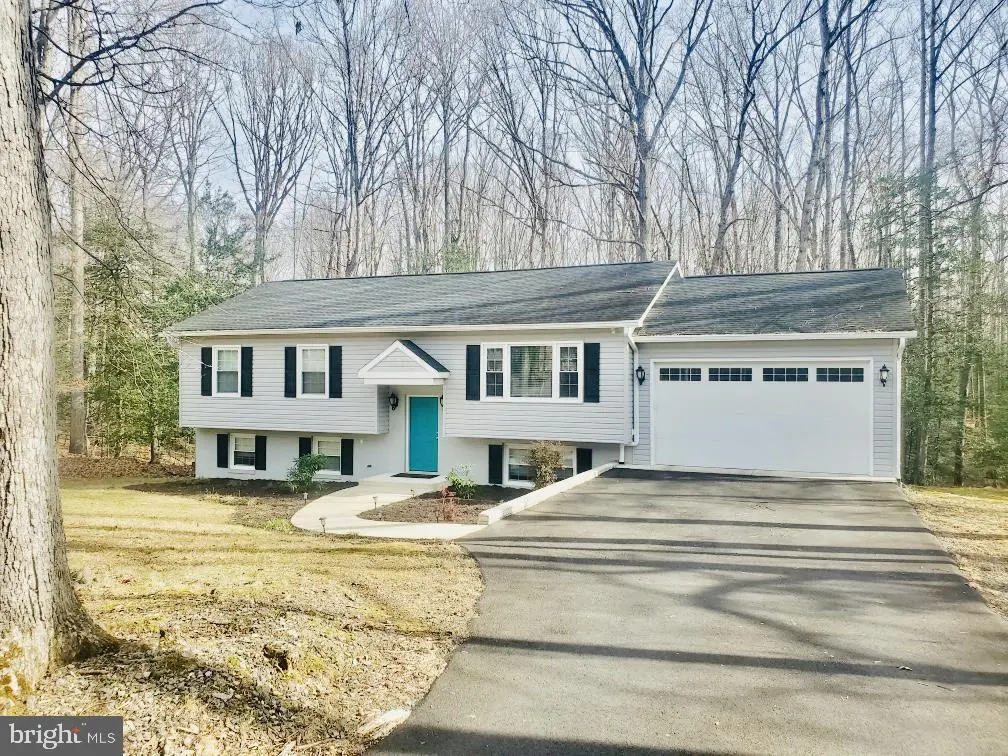 12207 Pemwood Ln, Fredericksburg