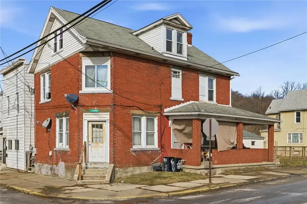 1301-1301.5 Penn Avenue, Jeannette