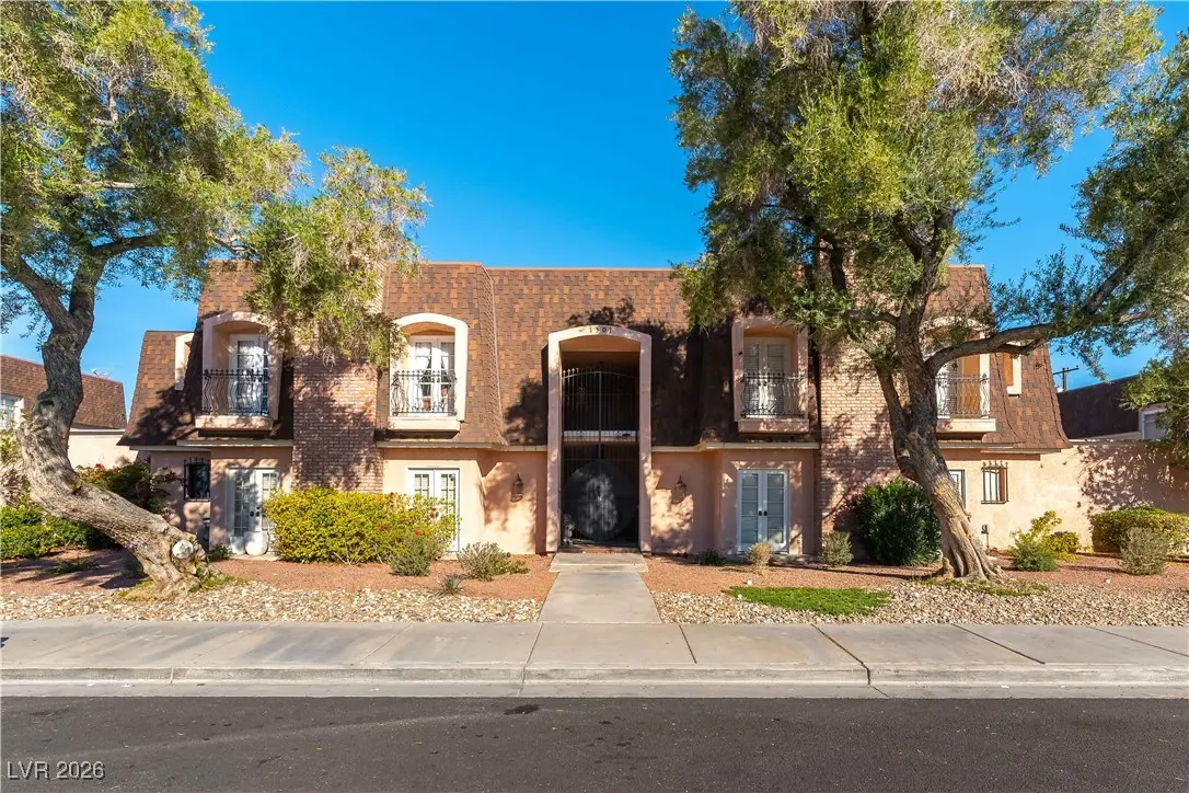 Photo of Listing #2750471