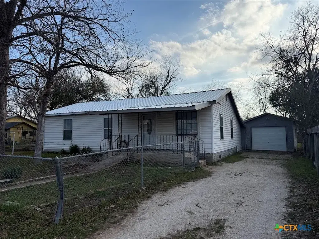 784 Samuels Avenue, New Braunfels