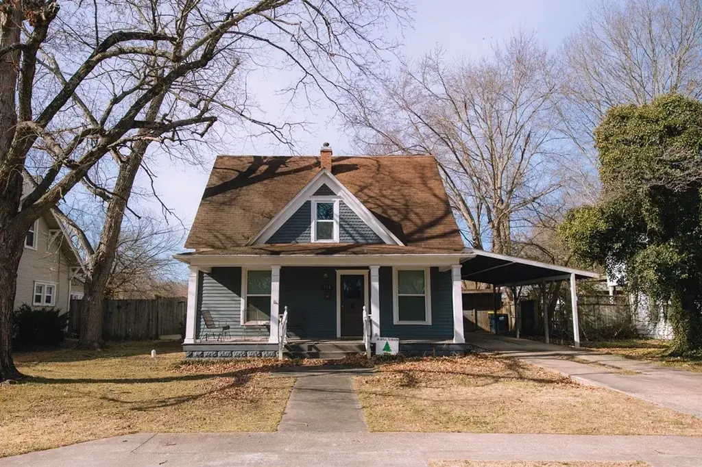712 S Cherry Street, Harrison