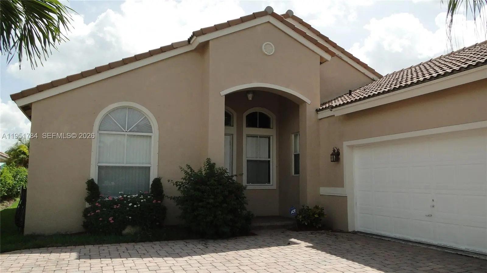 Photo of Listing #A11951784