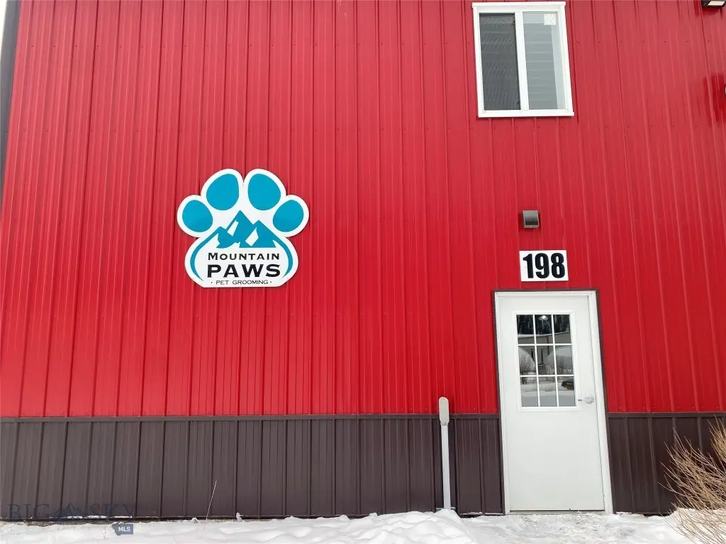 198 Running Iron, Gallatin Gateway