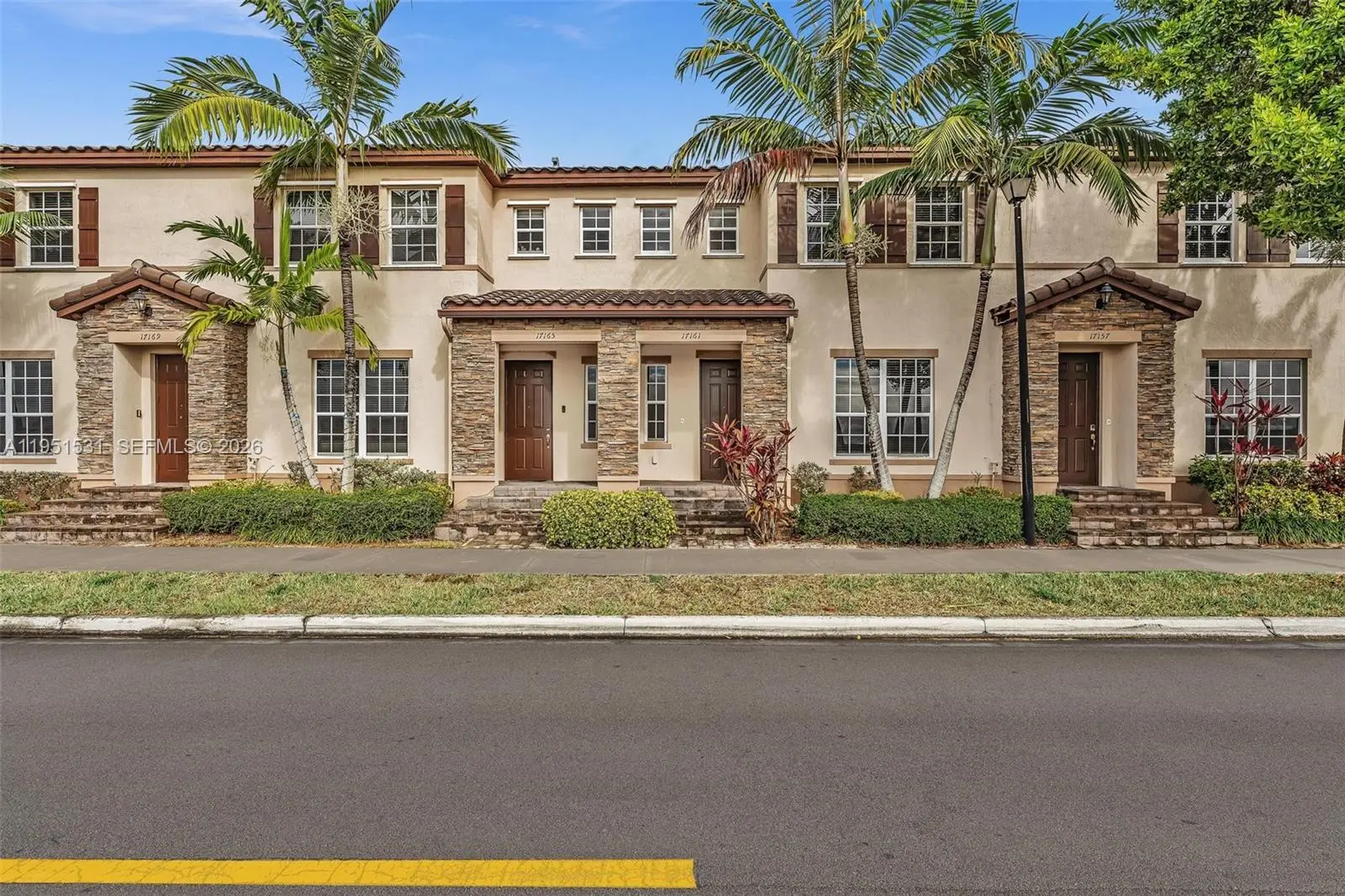 Photo of Listing #A11951531