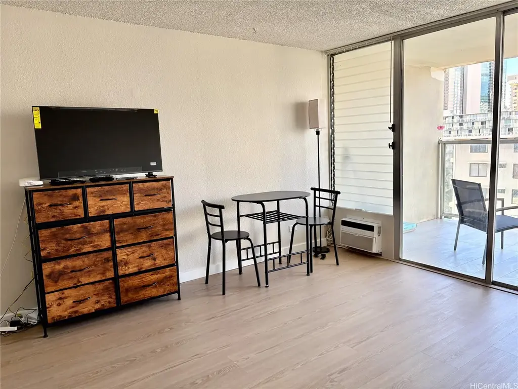 445 Seaside Avenue # 1112, Honolulu