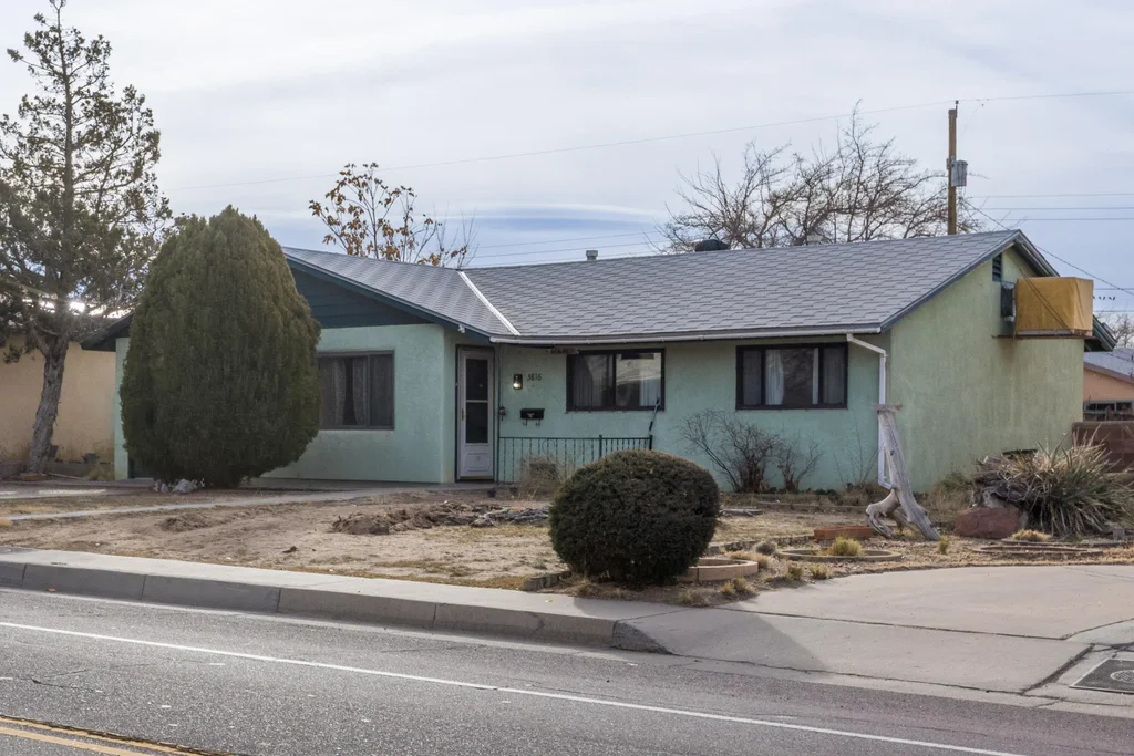 3816 Comanche Road Ne, Albuquerque