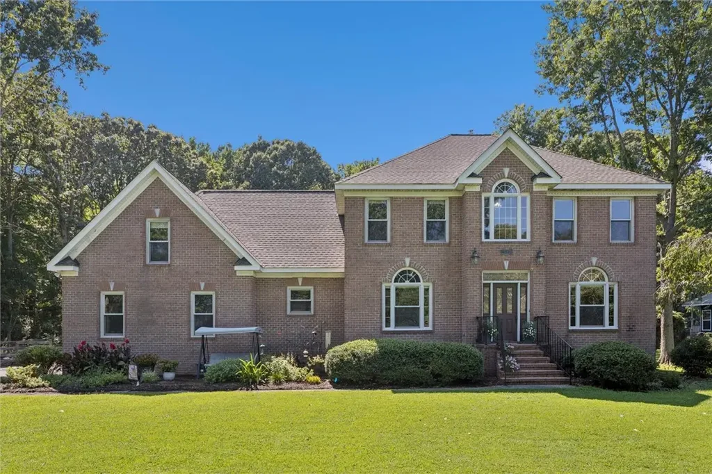 815 Dandy Loop Road, Yorktown