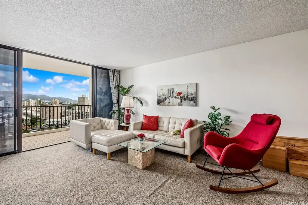 990 Ala Nanala Street # 17b, Honolulu