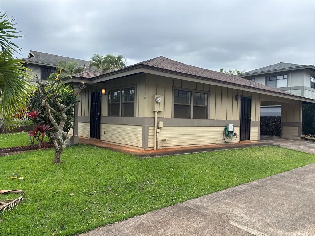 94-230 Kaiholena Place, Waipahu