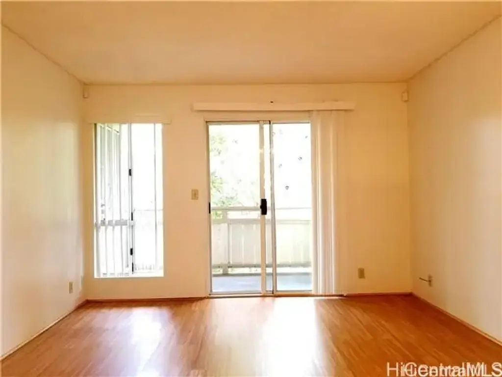 95-510 Wikao Street # J105, Mililani