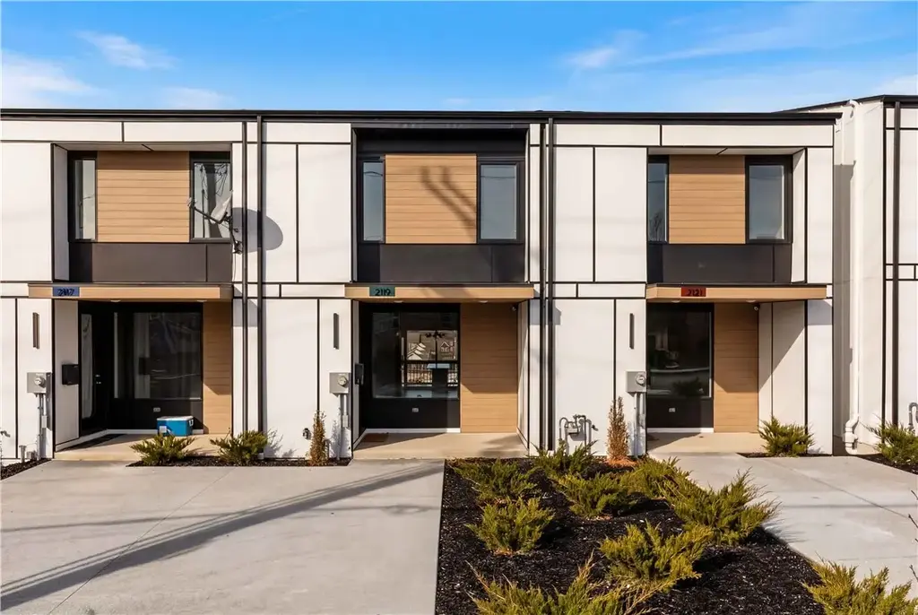 2119 Rose Street , Hill District