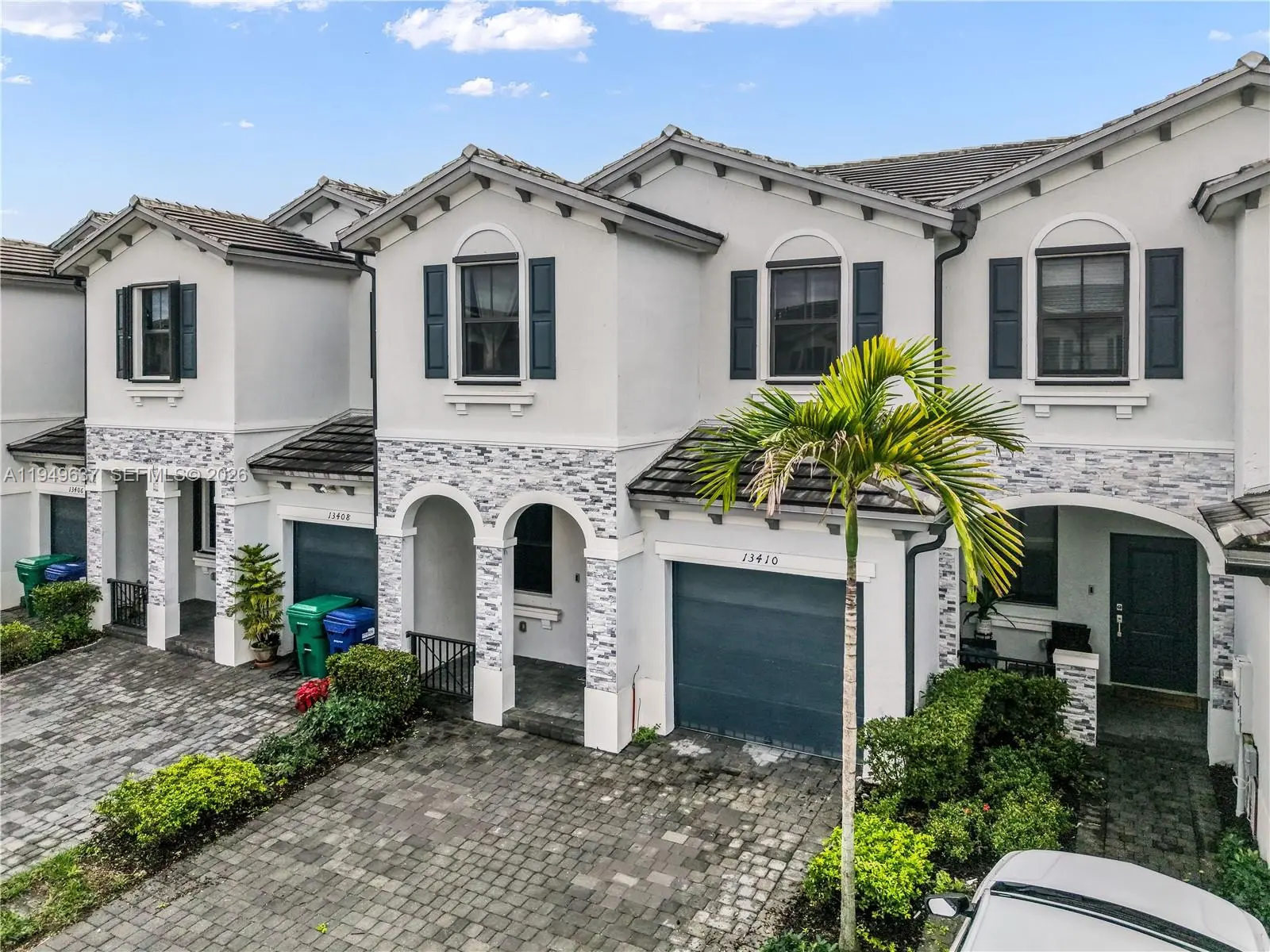 Photo of Listing #A11949637