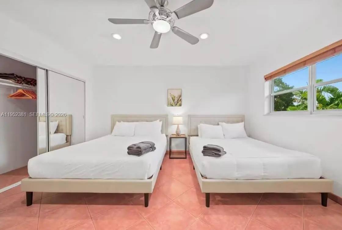 Photo of Listing #A11952381