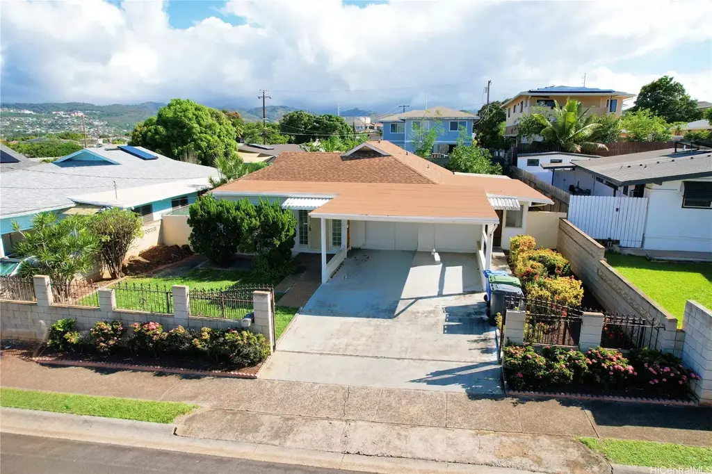 4328 Olaloa Street, Honolulu