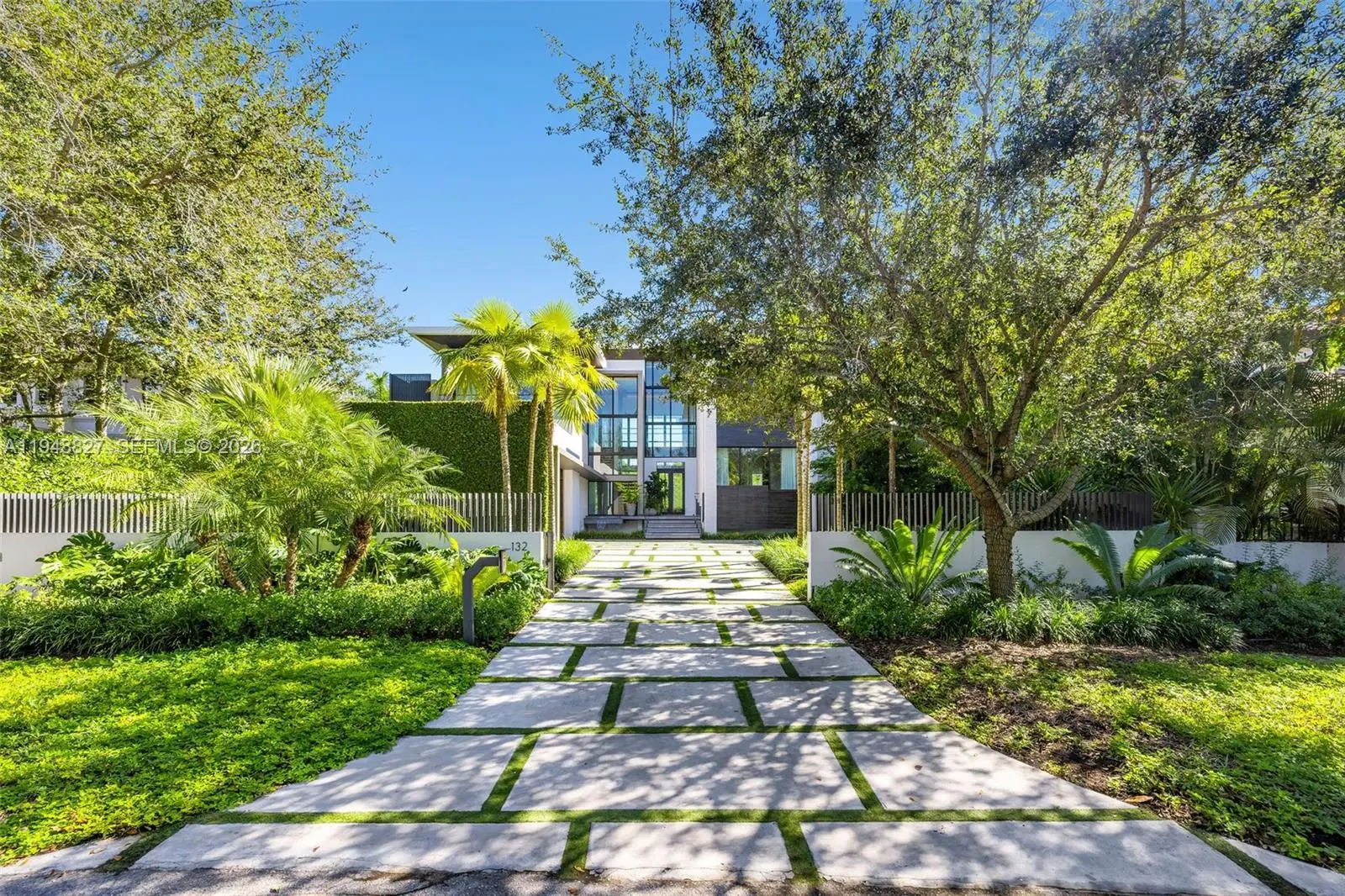 132 Paloma Dr, Coral Gables