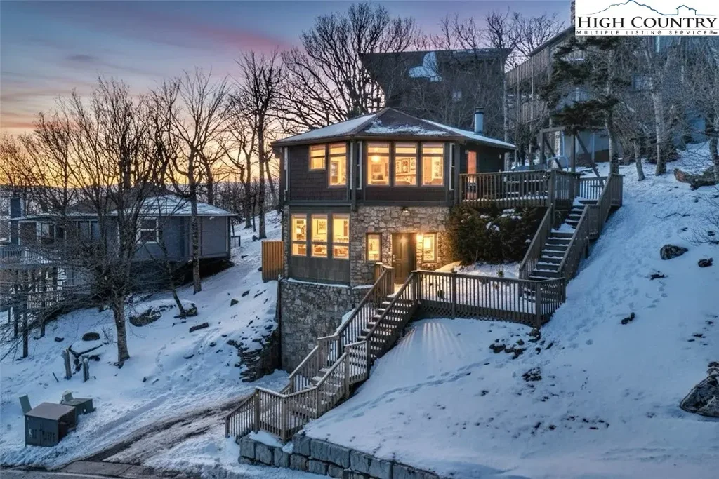 109 Skiloft Road, Beech Mountain