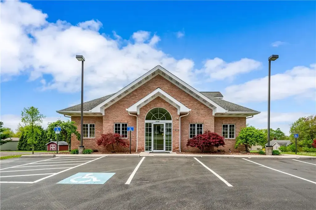 3135 Wilmington Road , Neshannock