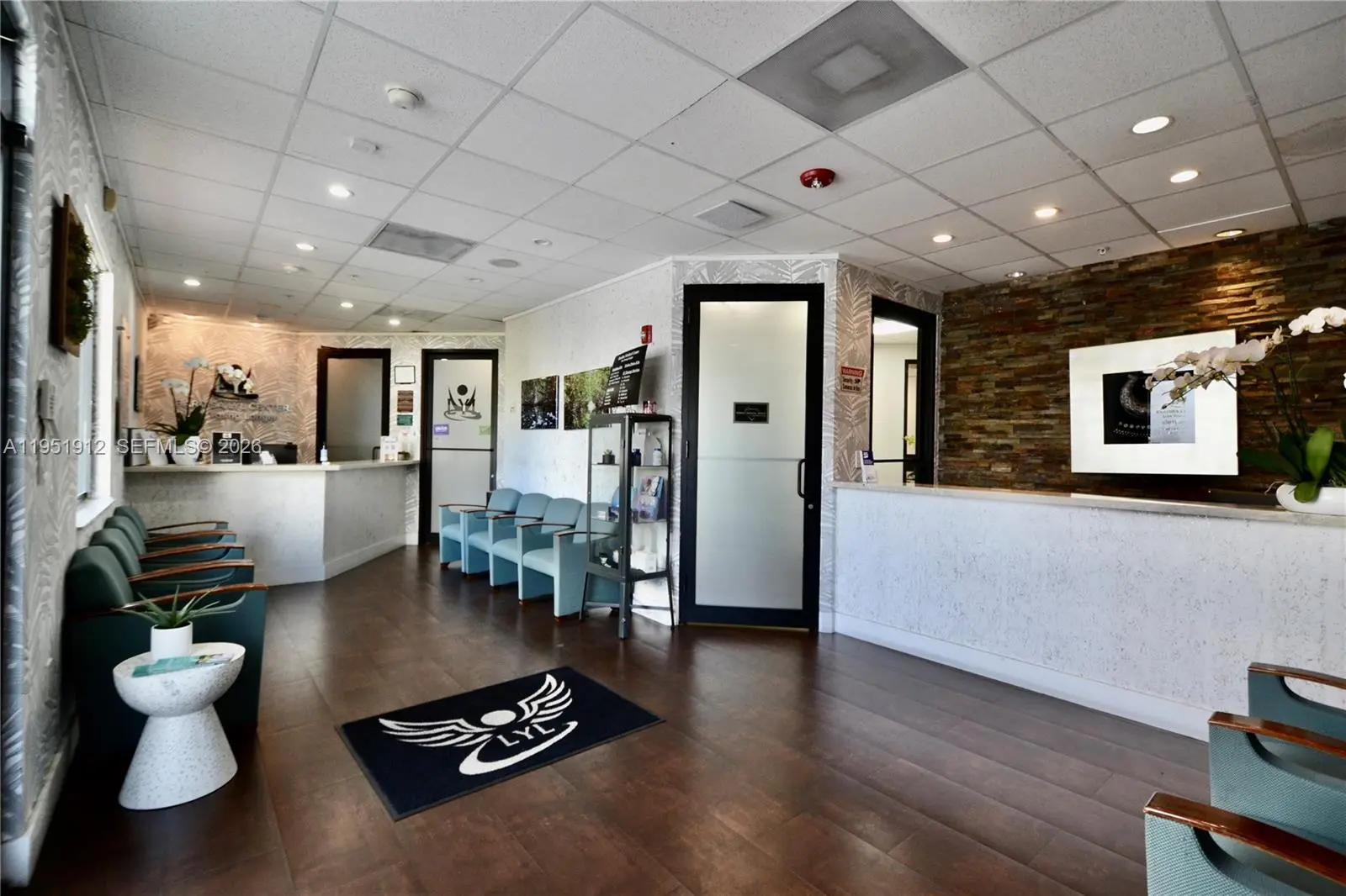 Photo of Listing #A11951912