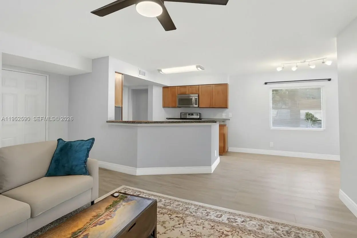 Photo of Listing #A11952590