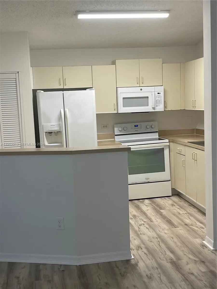 Photo of Listing #A11952913