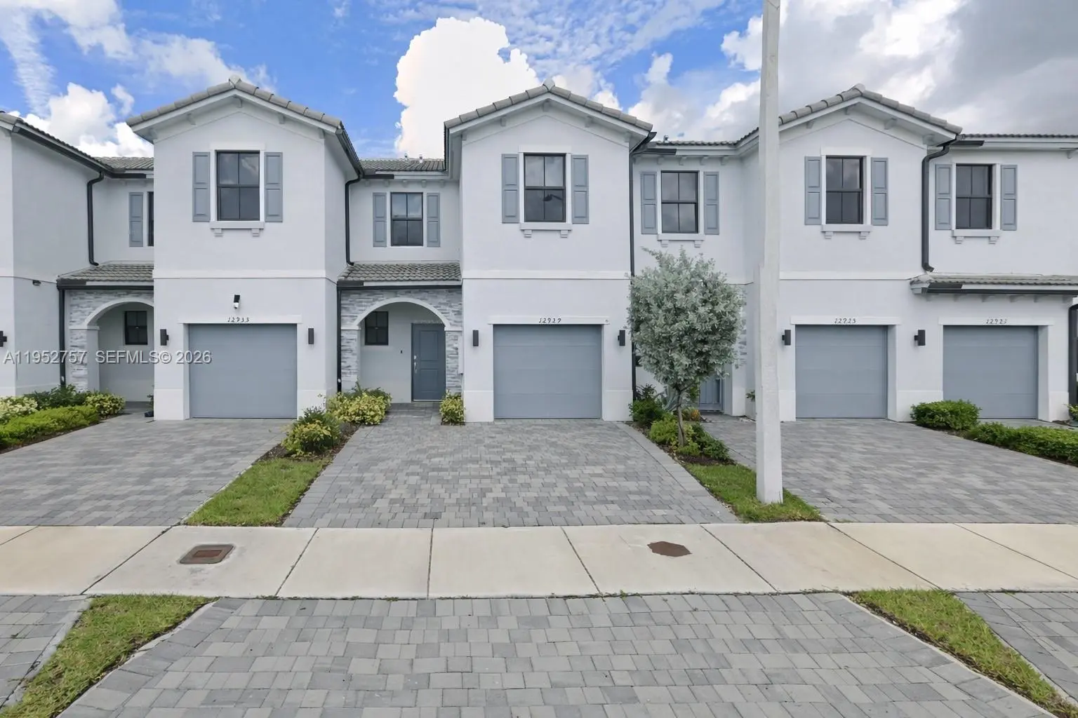 Photo of Listing #A11952757