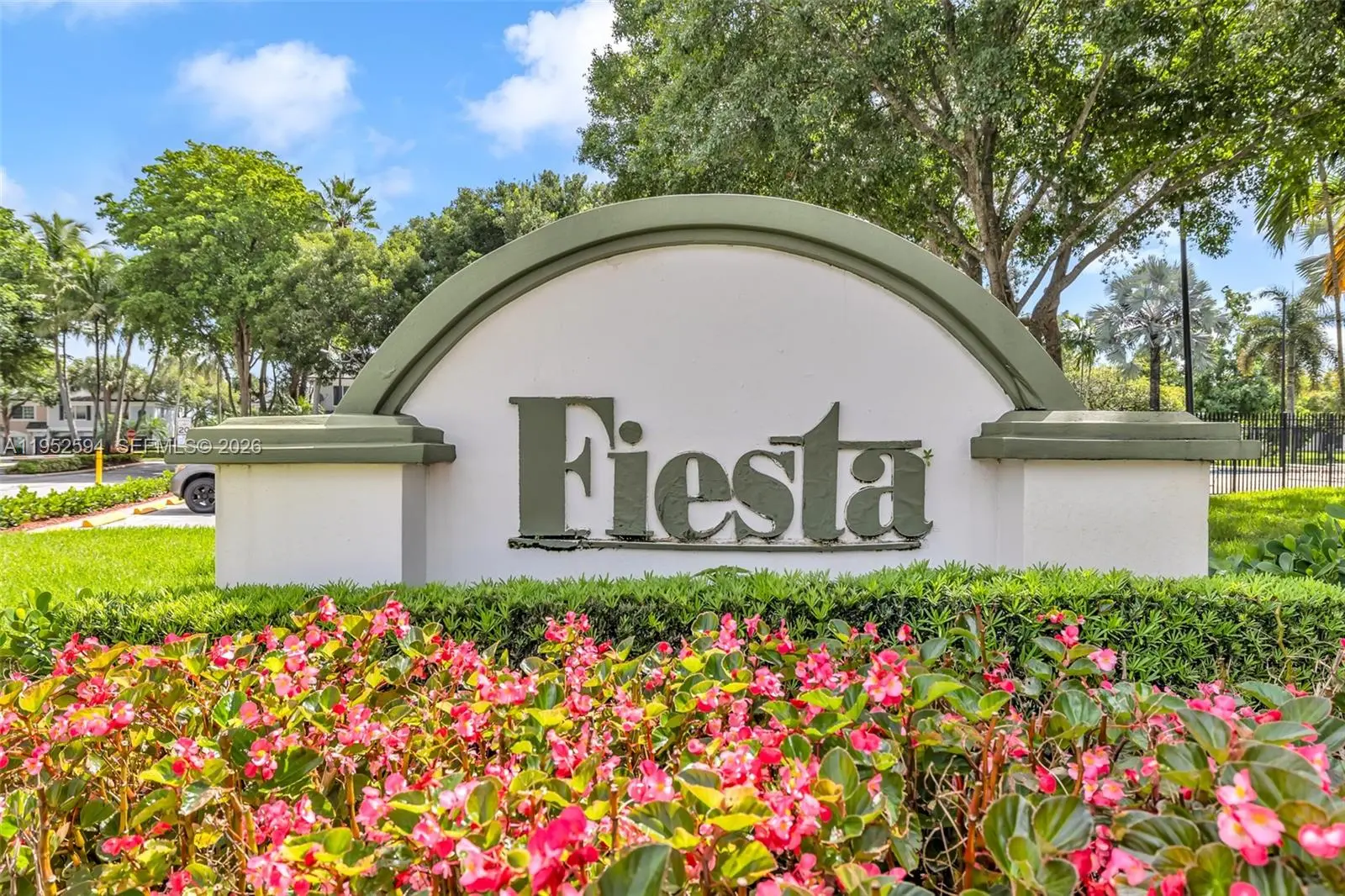 Photo of Listing #A11952594