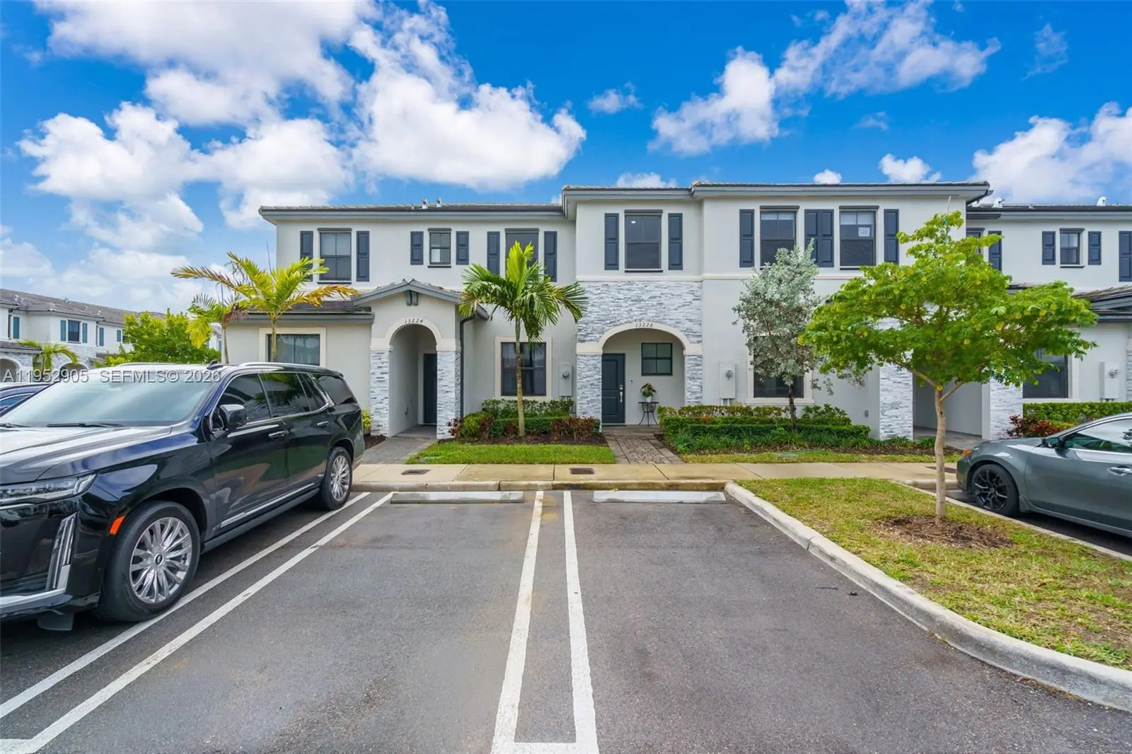 Photo of Listing #A11952905