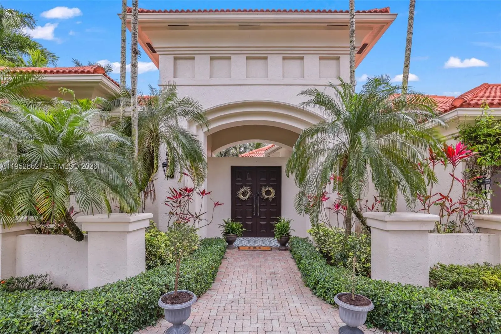 Photo of Listing #A11952662