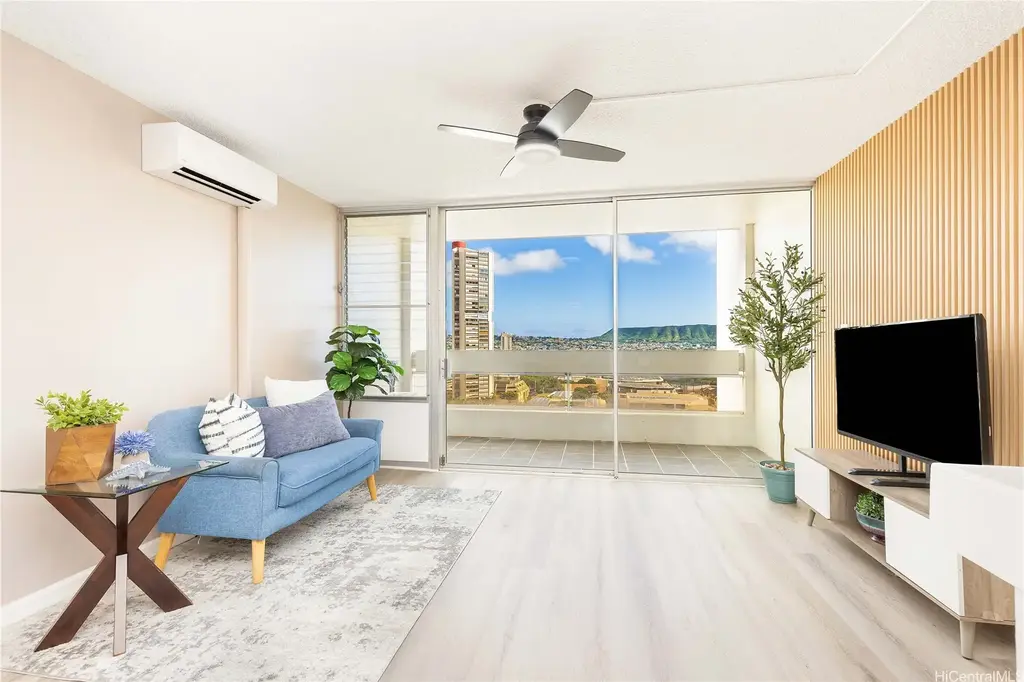 555 University Avenue # 1904, Honolulu