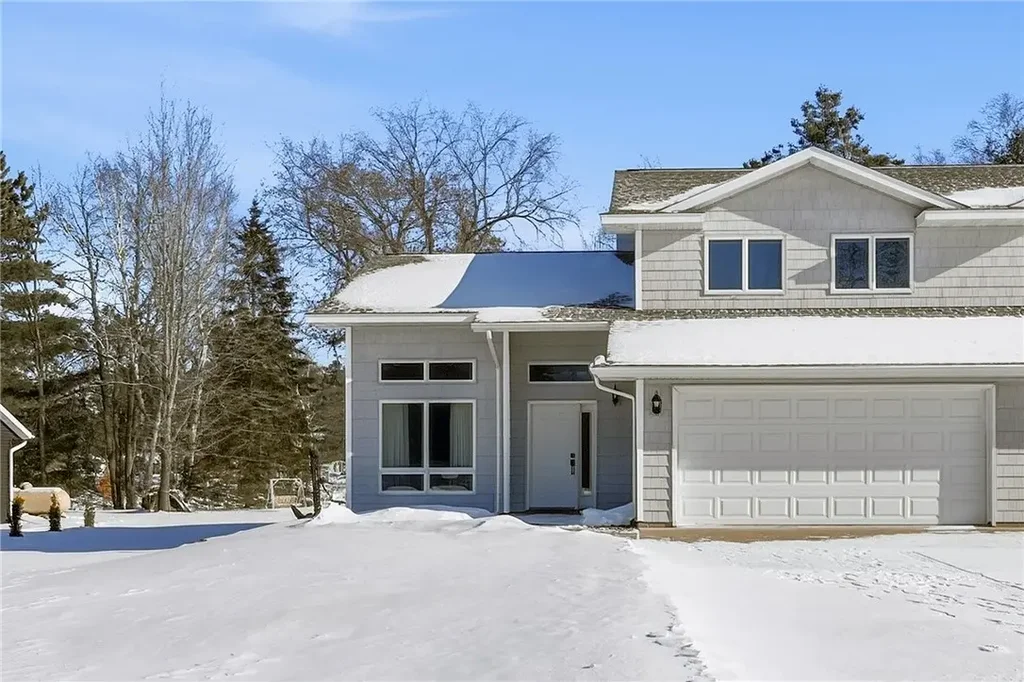 27185 250th Street, Holcombe