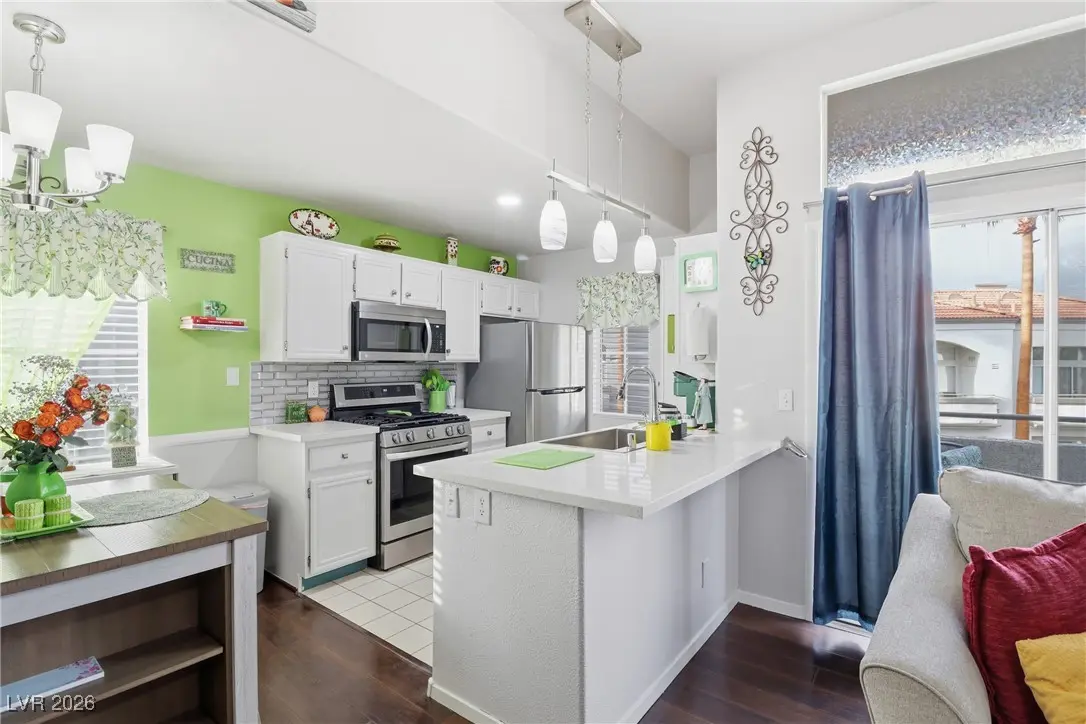 Photo of Listing #2750981