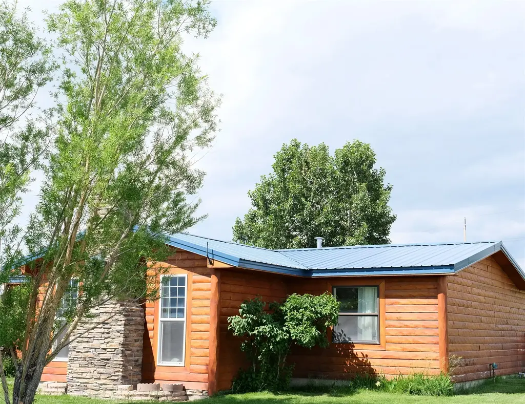 1551 Jackrabbit Lane, Whitehall