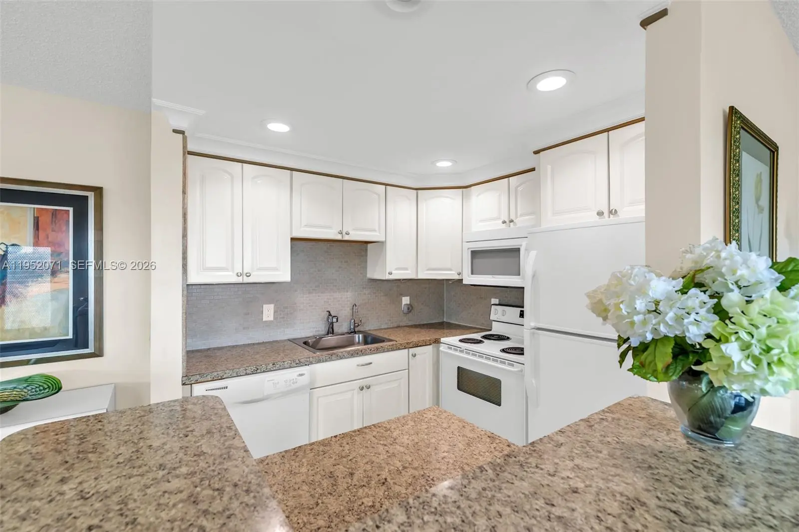 Photo of Listing #A11952071