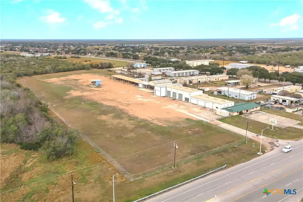 4906 Houston Hwy, Victoria
