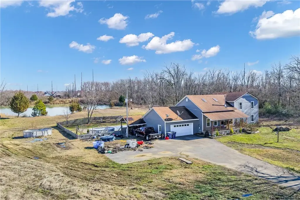 1621 & 1623 Greenhouse Road, Bentonville