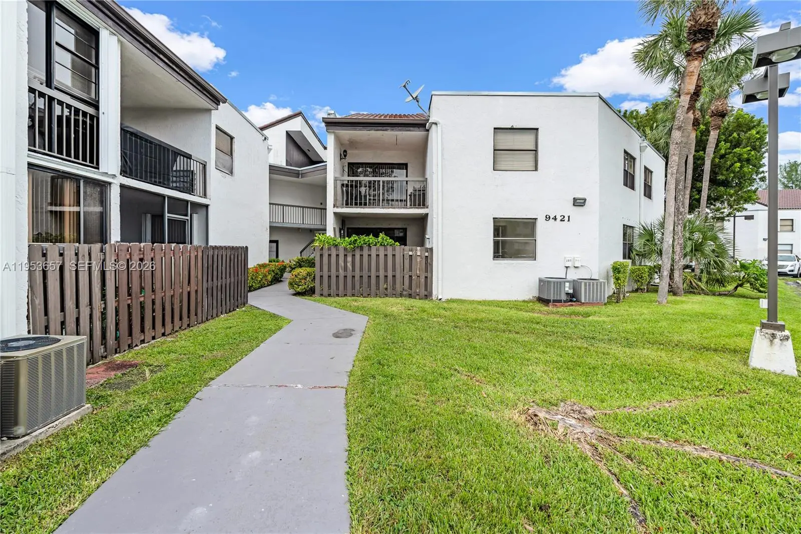 Photo of Listing #A11953657