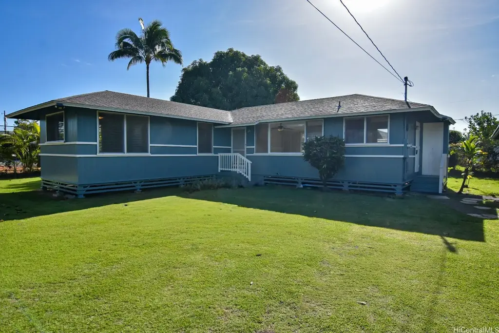 668 C Kihapai Street, Kailua