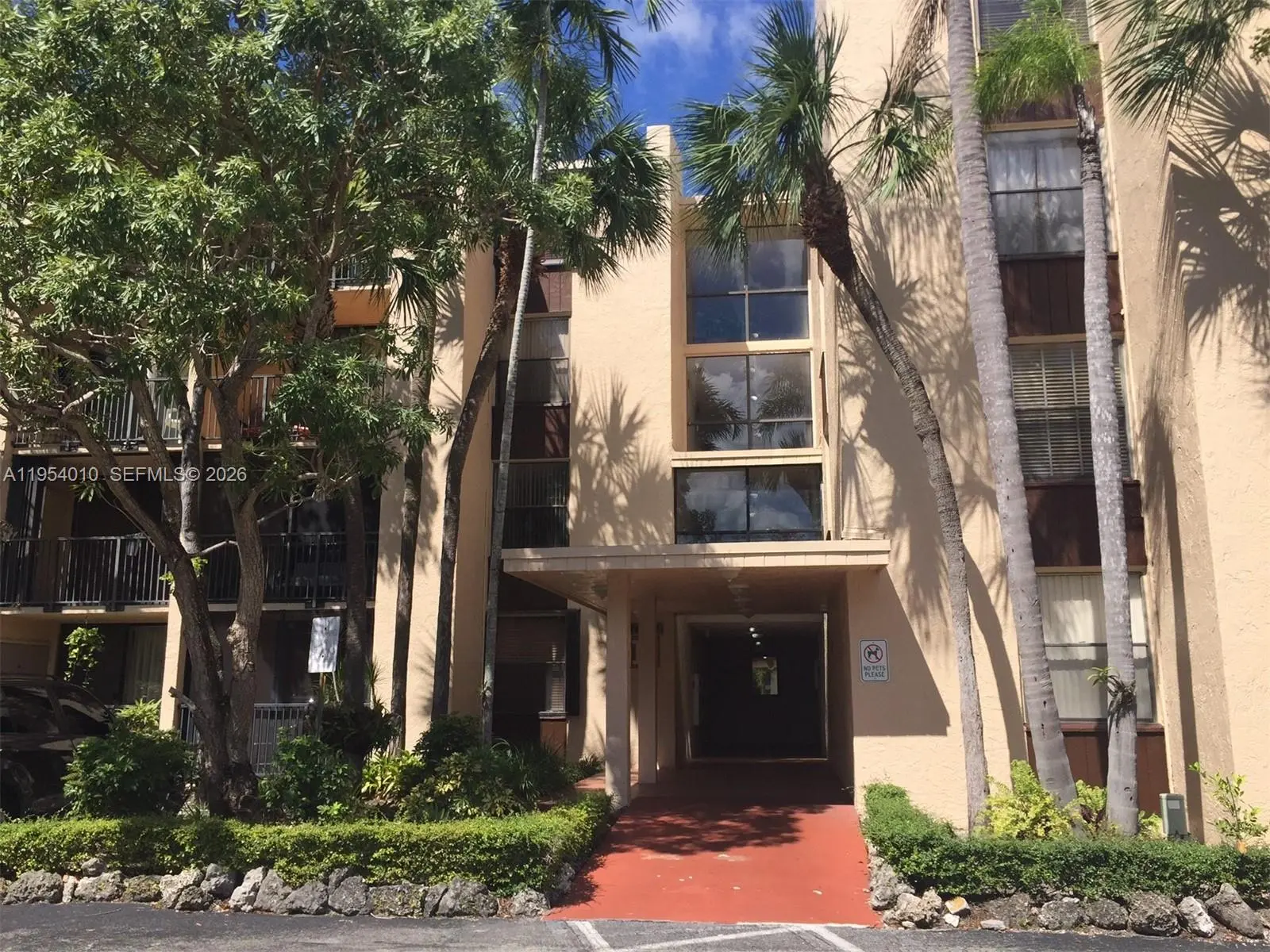 Photo of Listing #A11954010